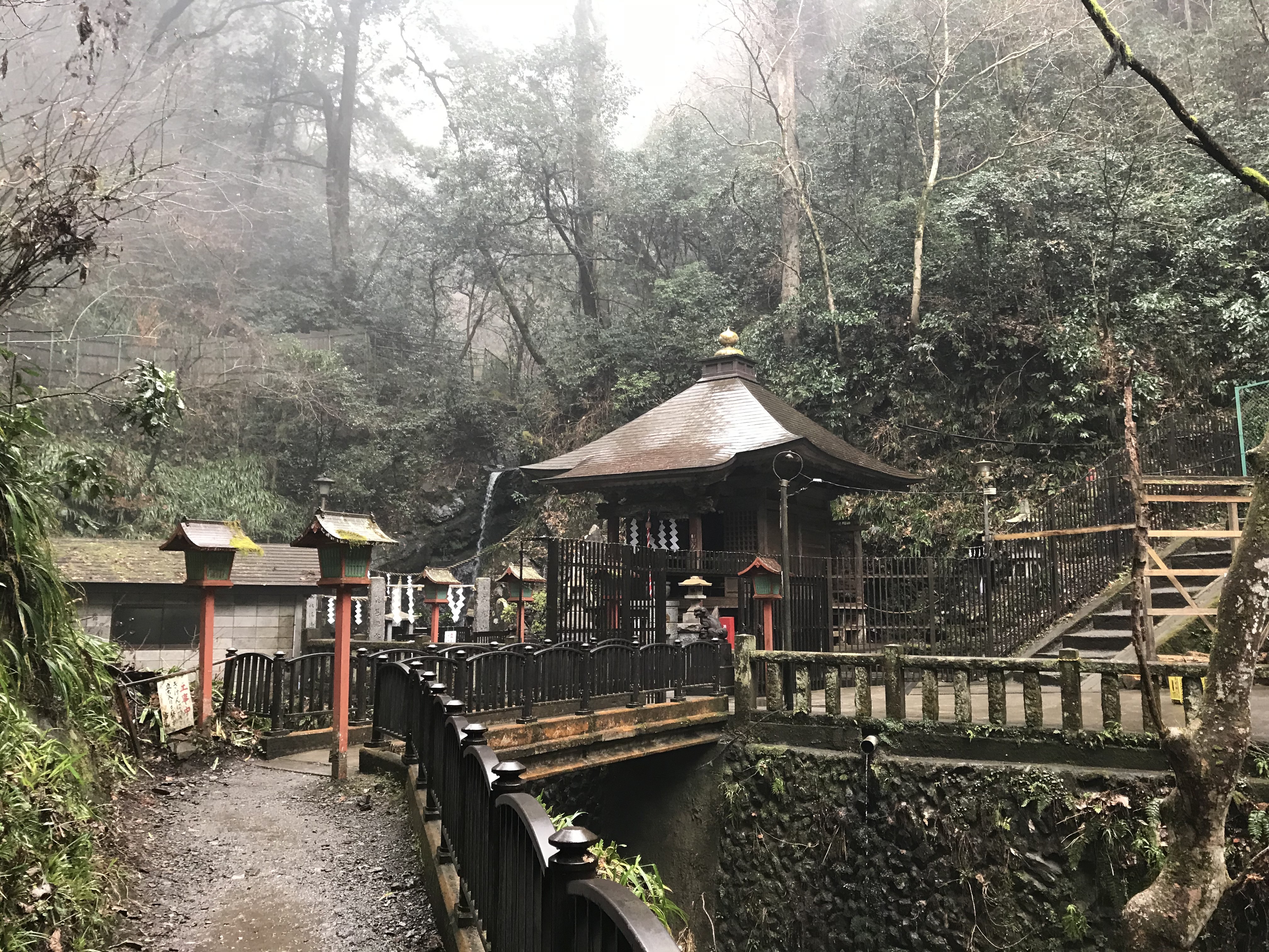 高尾山 雨の日は高尾をあるこう 人も花粉も少なめです Tsuiさんの高尾山 陣馬山 景信山の活動データ Yamap ヤマップ