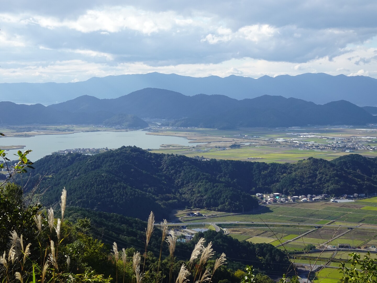 能登川から猪子山・繖山(きぬがさやま＝観音寺山)を経て安土へちょっときつめのハイキング / ヤースケさんの繖山（観音寺山）の活動データ ...