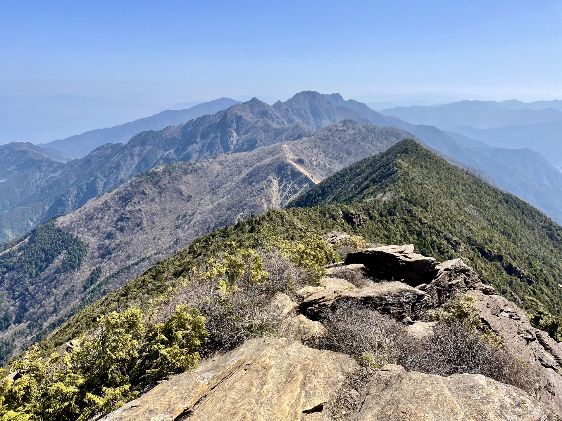 ちょっと死にかけた 東赤石山 権現山 八巻山 よしくんさんの東赤石山 西赤石山 物住頭の活動データ Yamap ヤマップ