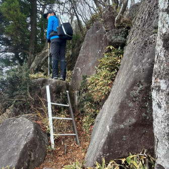 ルートは2〜3通りあるので
選んで下さい