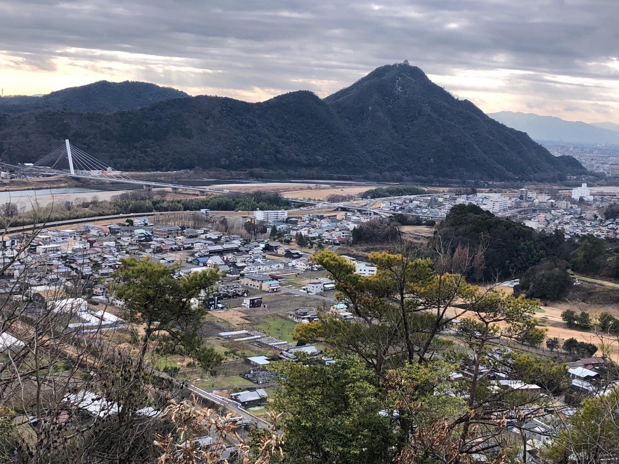 岩舟山・岩舟南峰・志段見山・千鳥山・古津山 / グレープさんの百々ヶ峰・源太峰の活動日記 YAMAP / ヤマップ