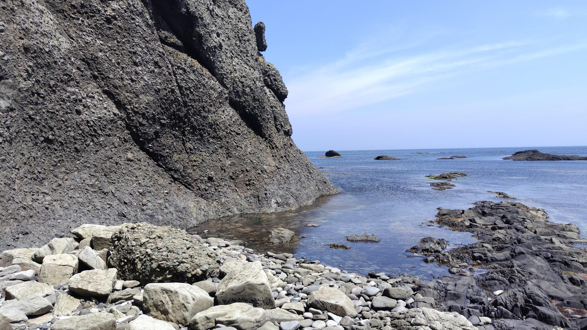 …といっても途中でへつりとかありますし、道は相変わらず岩や石がゴロゴロ。