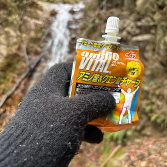 六甲山・長峰山・摩耶山 ここでエナジーチャージ
この時点ではまだリュックのチャックは閉まっていた