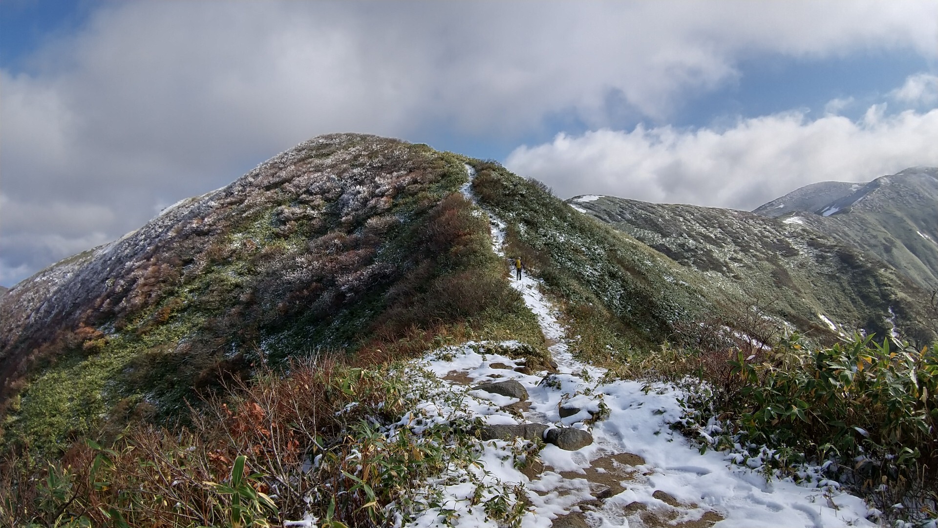 大石山 新潟県胎内市 の最新登山情報 紅葉 人気の登山ルート 写真 天気など Yamap ヤマップ