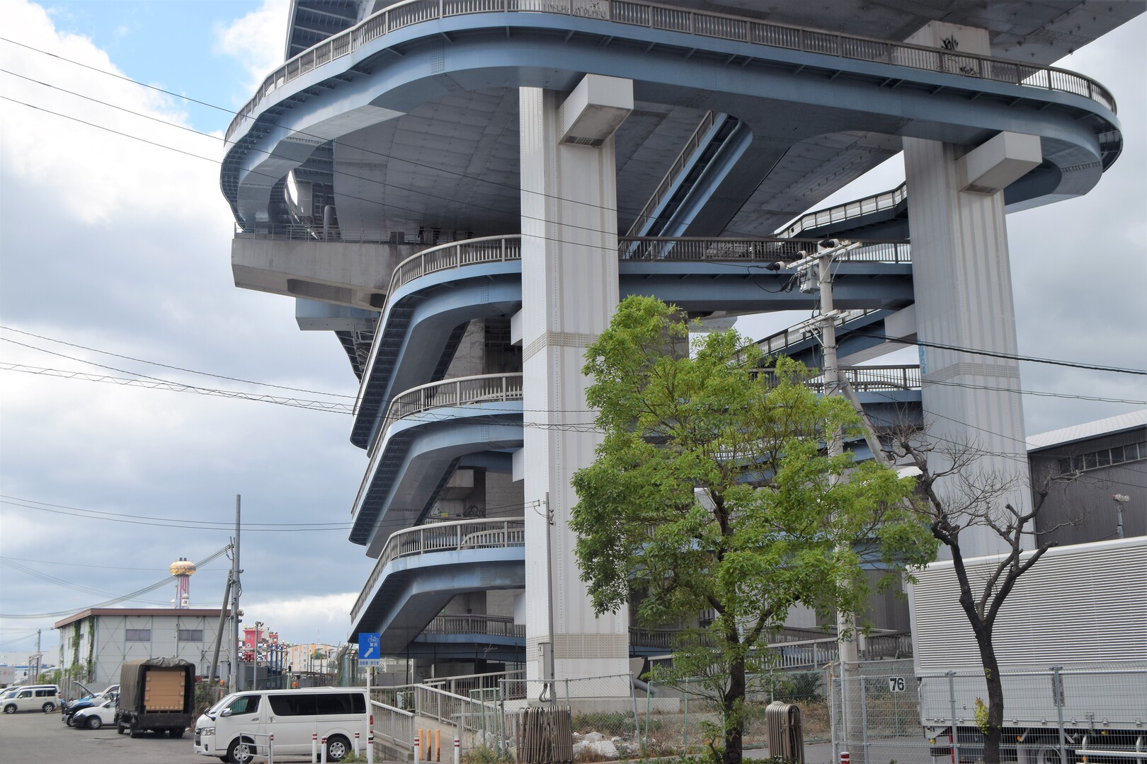 天保山 巨大豪華客船 鶴見新山 御勝山 やっちんさんの大阪市の活動日記 Yamap ヤマップ