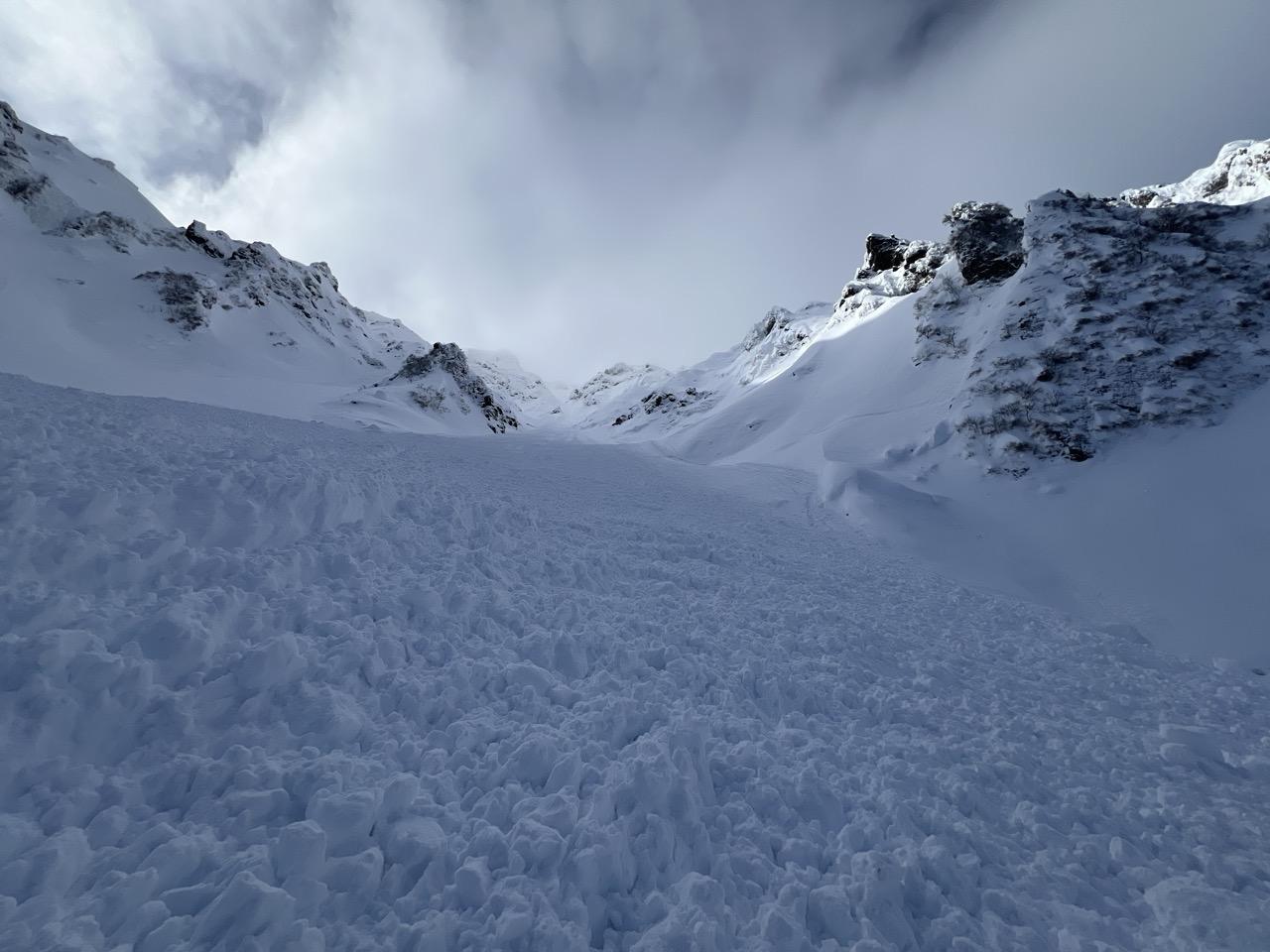 谷川岳・七ツ小屋山・大源太山 ヤバすぎるデブリ