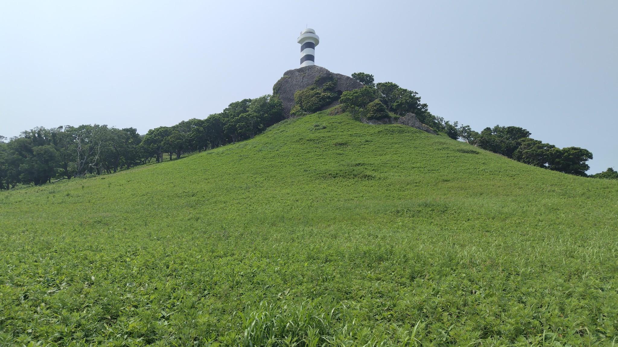 240段ほどの階段を上がれば、灯台に。