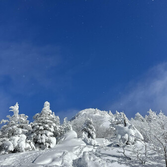 四阿山・根子岳 下山し始めると晴れてくる