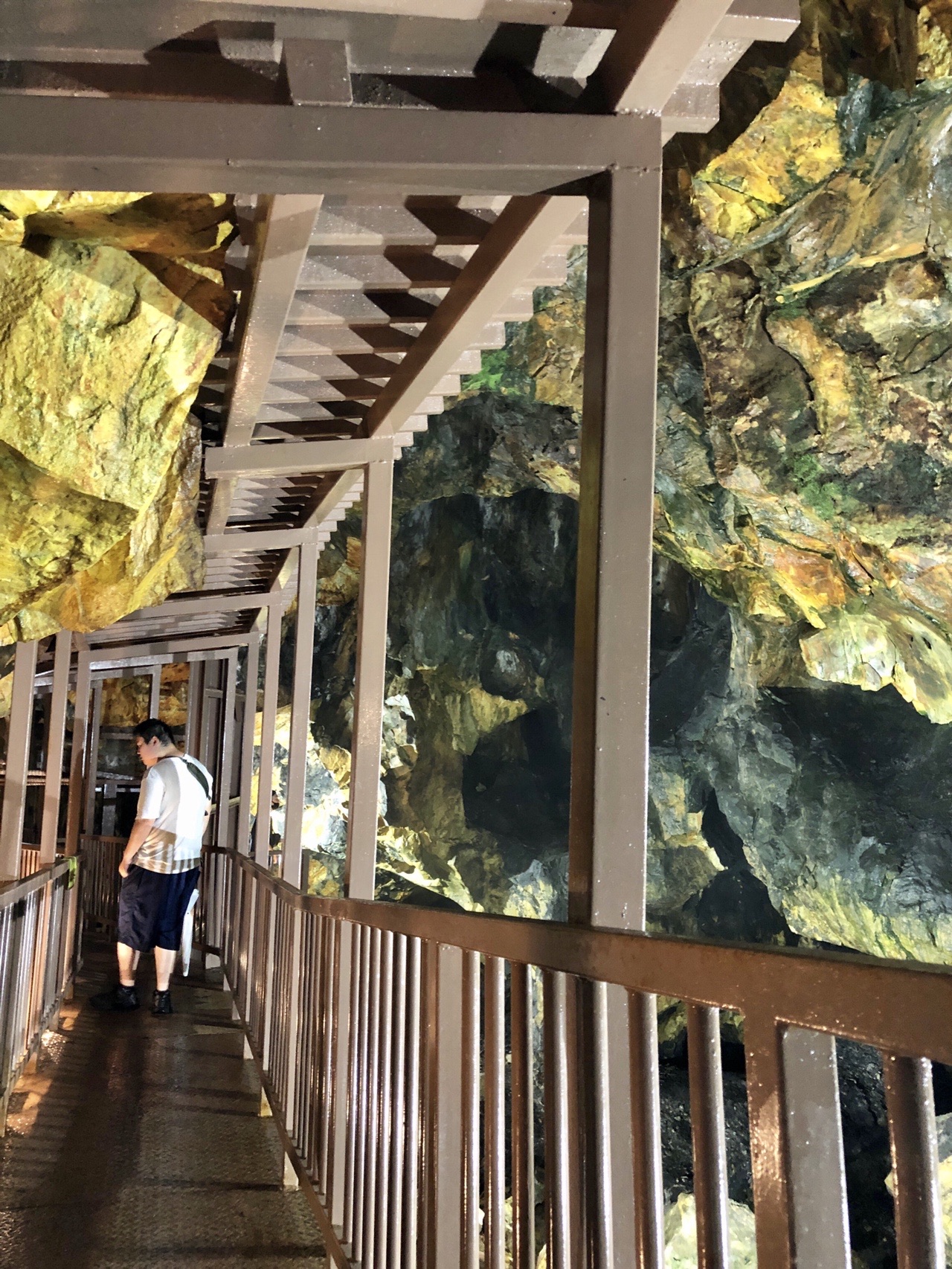 江戸初期の大銀山 延沢銀坑洞散策 三人息子のママさんの銀山温泉の活動データ Yamap ヤマップ