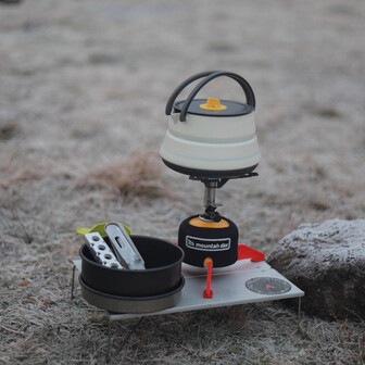 お湯沸かして温かいもの飲む
シートゥサミットのヤツ