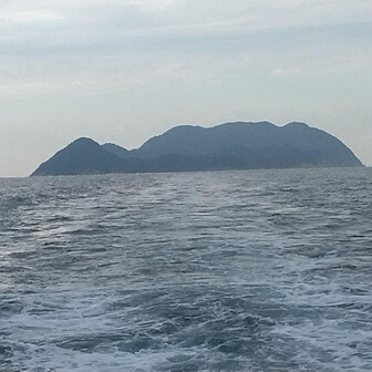 金比羅山・蓋井島 いかにも孤島