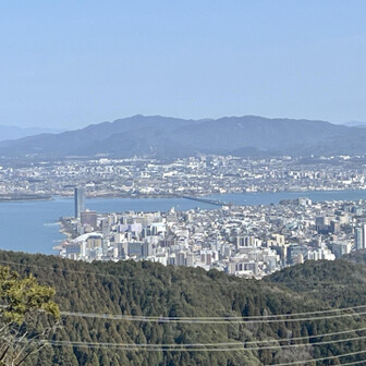 大文字山・如意ヶ嶽・稲荷山 やっと眺望が広がる。