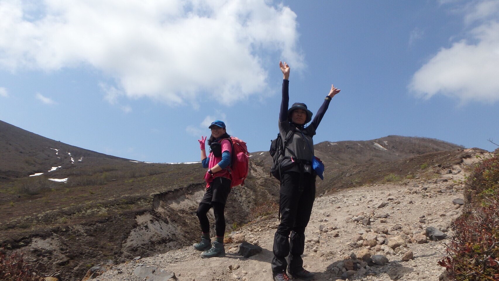 樽前山 古道 932 西山 東山 Owliverさんの樽前山 風不死岳の活動日記 Yamap ヤマップ