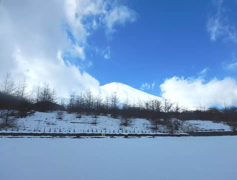 二ッ塚 青い空 白い富士 Soranotoriさんの富士山登山ルート3776 1日目コースの活動日記 Yamap ヤマップ