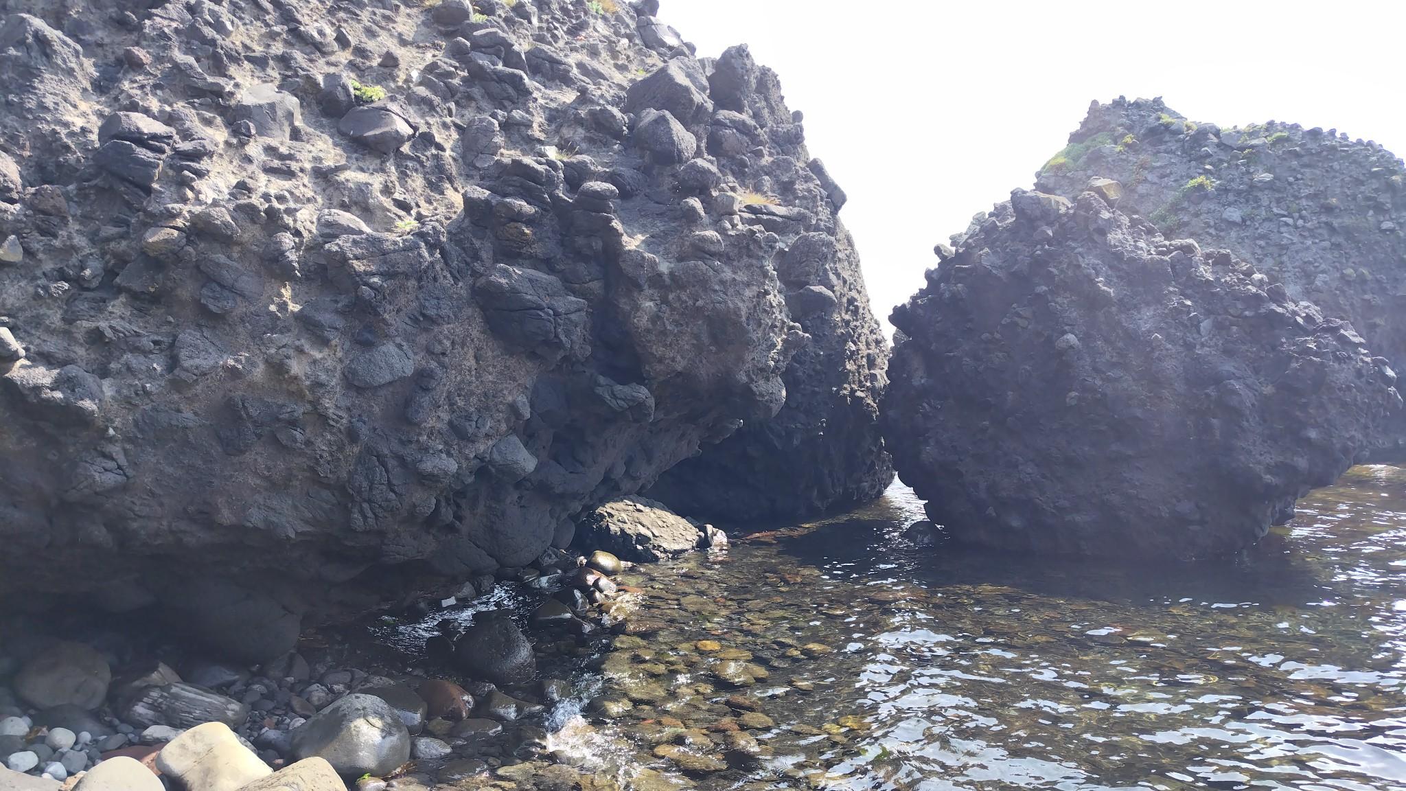 個人的には、前半の巨岩地帯のほうがルートを見つけづらくててこずりました。ルートファインディングで最初にてこずるのは、この巨岩地帯だと思います。