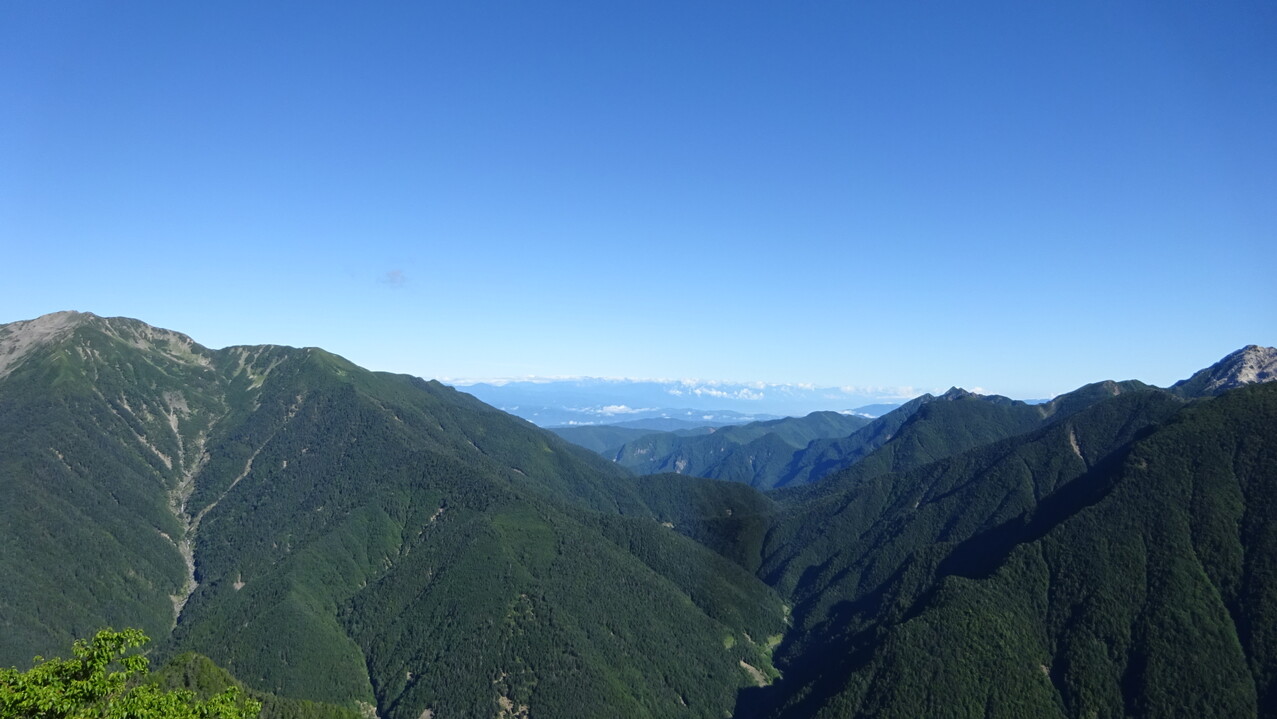 日本標高第2位北岳 の隣の小太郎山 北岳 間ノ岳 農鳥岳の写真61枚目 仙丈ケ岳 甲斐駒ヶ岳コル北沢峠の遥か遠く Yamap ヤマップ