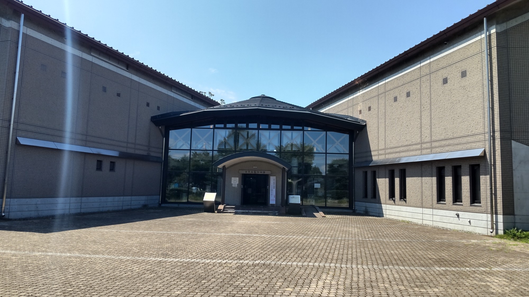 貞享義民記念館
造りがちょっとおしゃれです♪