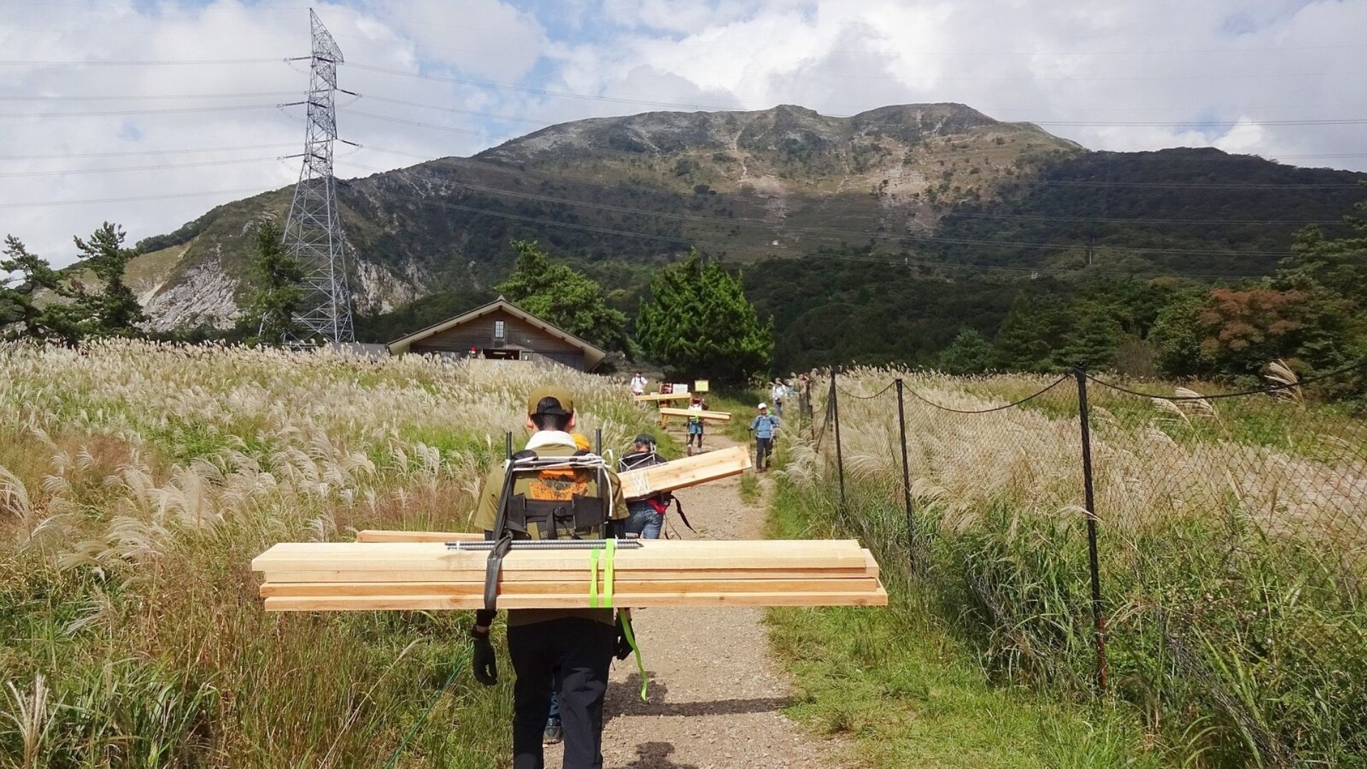 伊吹山の登山道整備