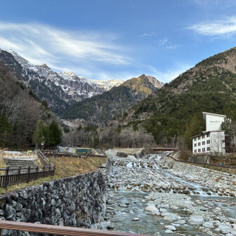 トボトボ歩きで40分。
新穂高に無事帰還。
疲労困憊。