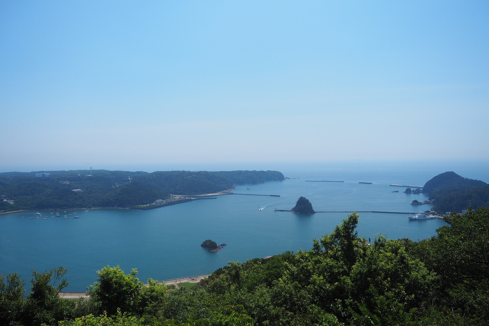 戻ってきたら、寝姿山へ!<br>
やっとYAMAPらしい活動