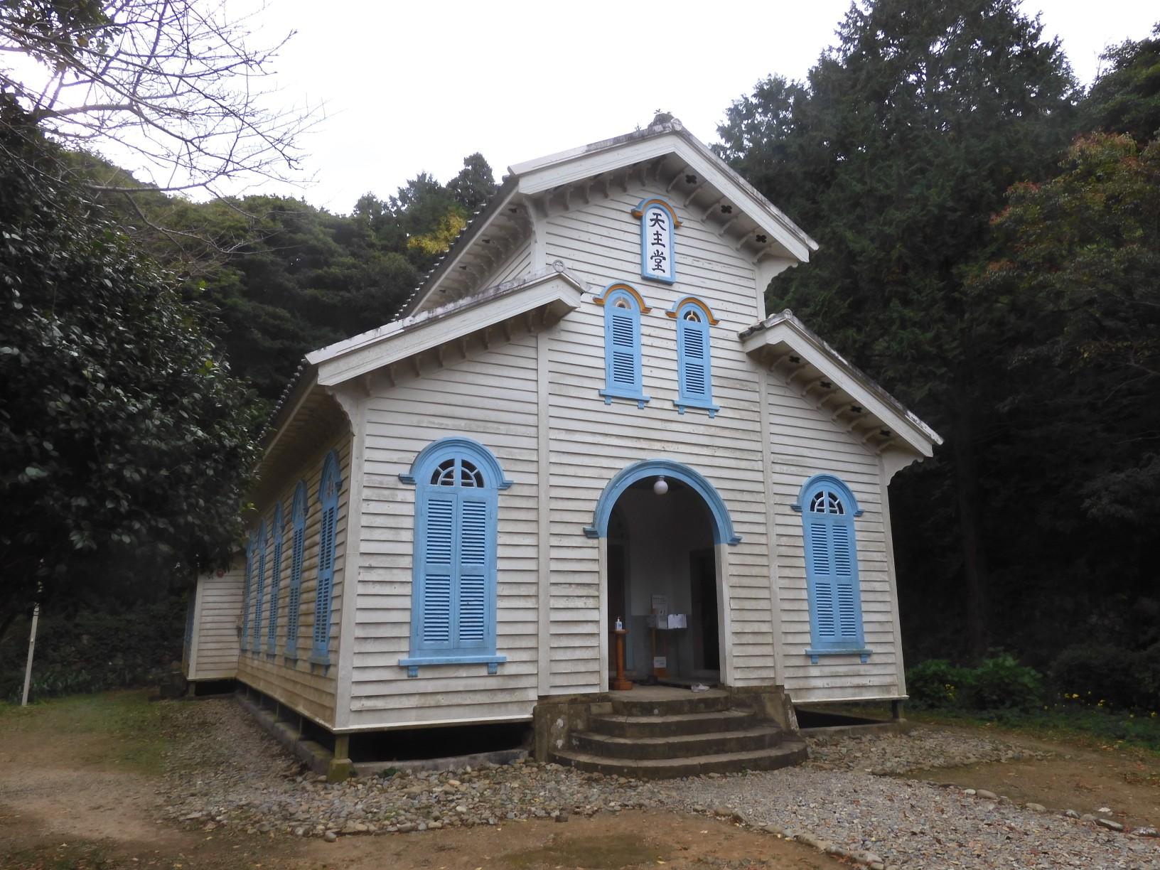 ※おまけ1　
江上天主堂　
長崎と天草地方の潜伏キリシタン関連遺産」の構成資産で、奈留島を訪れた目的のひとつです。