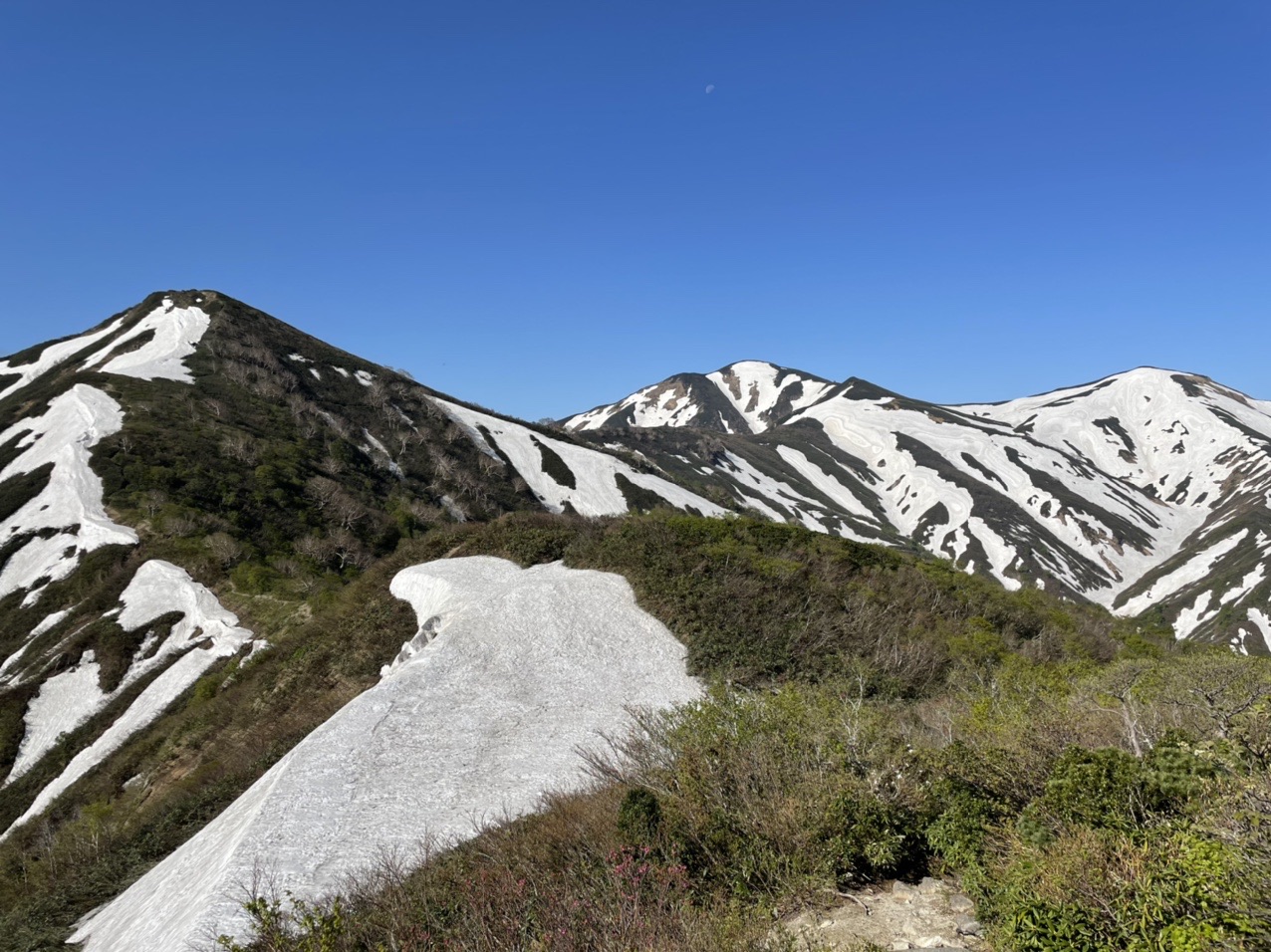日本百名山 朝日連峰縦走 ずんこさんの大朝日岳 朝日連峰 祝瓶山の活動データ Yamap ヤマップ