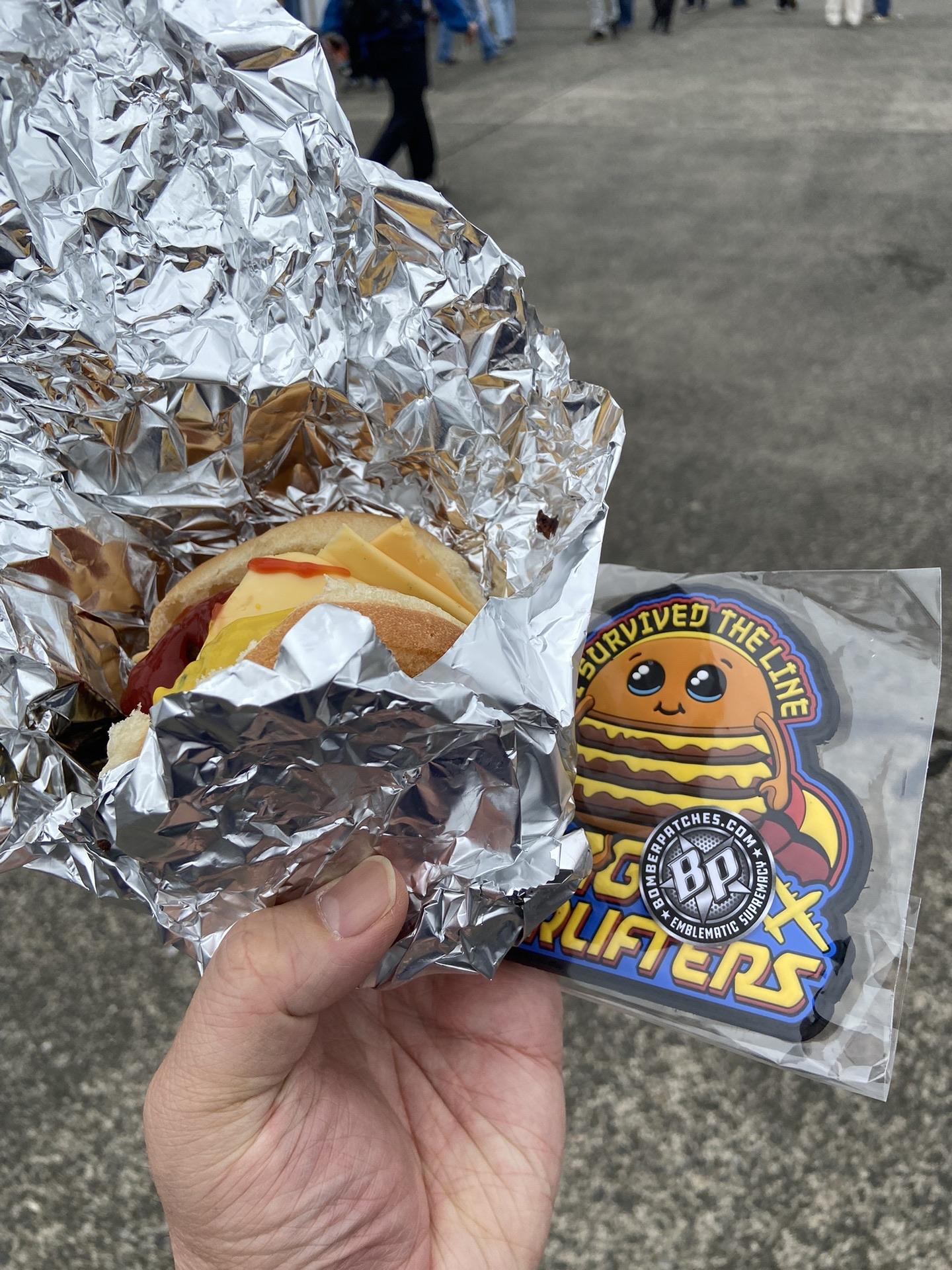 36th EAGLE AIRLIFTERS 米軍 横田基地 友好祭 外人バーガー 36th EAGLE AIRLIFTERS 米軍 横田基地 友好祭 外人バーガー 36th