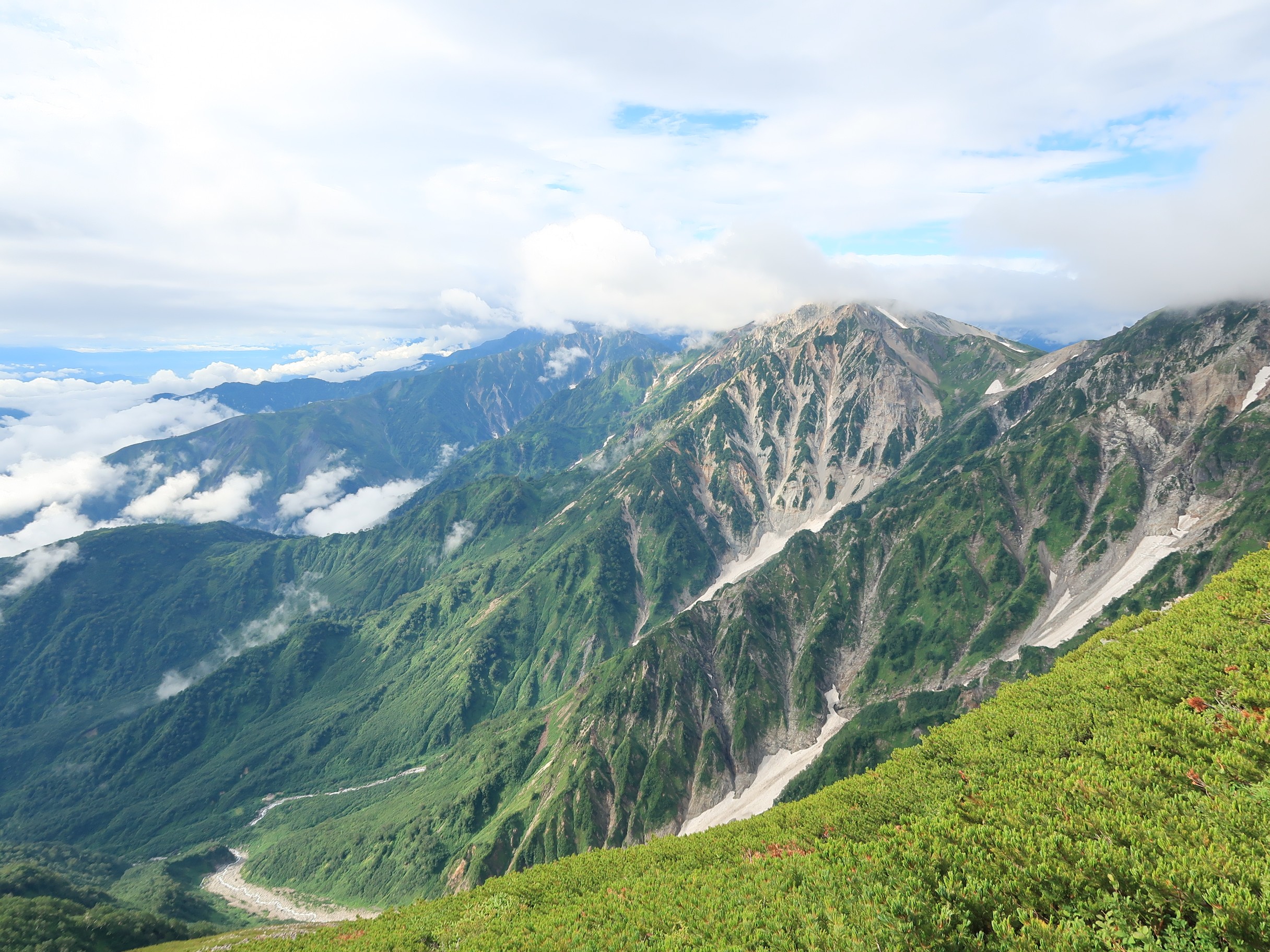 白馬岳 大雪渓 21 08 21 ｎａｇｉｏさんの白馬岳 小蓮華山の活動データ Yamap ヤマップ