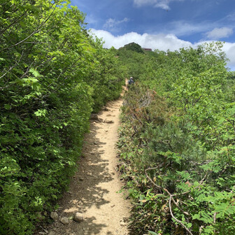 燕岳・餓鬼岳・唐沢岳 燕山荘！？