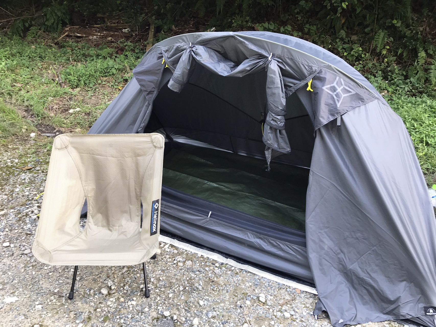 テントの棟上げでござるの巻 そこらへん Saccoさんの成竹山 一ノ岳の活動データ Yamap ヤマップ