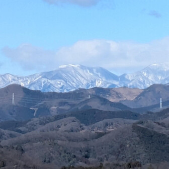 両崖山・仙人ヶ岳・石尊山 んー
昨日よりグンと着雪多い⛰️赤城山

仕方ない
鳩ノ峰へ戻ろう
ゆくぞ！後半