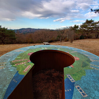 鋸山みたいなのある
ちょっと汚いけど…