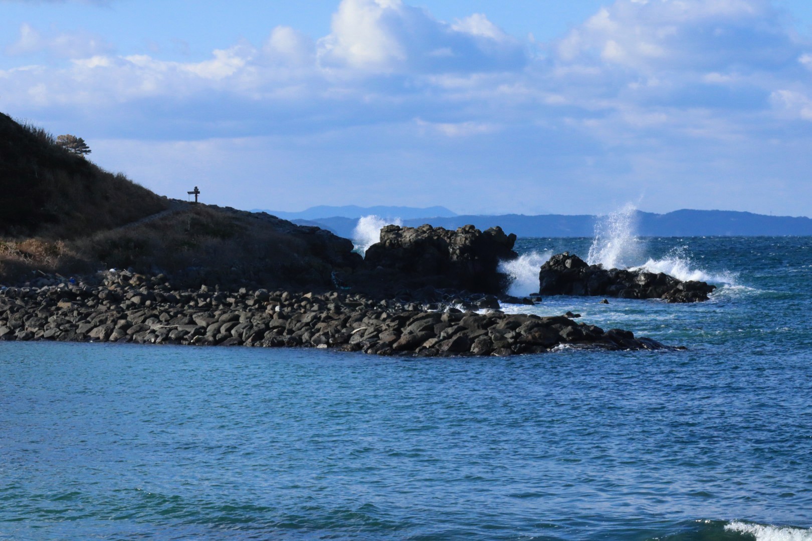 荒々しい波に穏やかな波 今日は綺麗な海 Kazu さんのモーメント Yamap ヤマップ