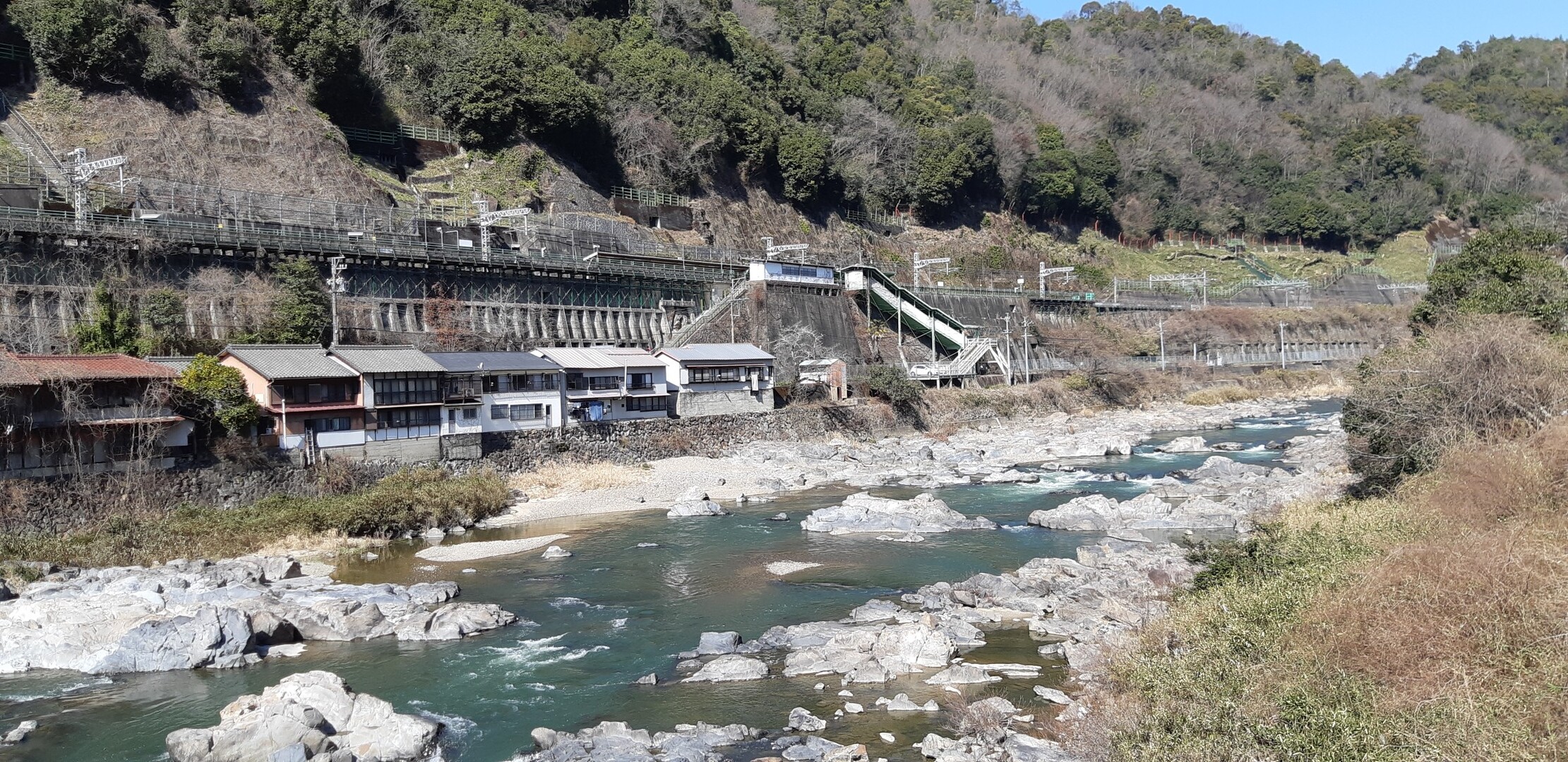 定光寺より御嶽神社へ 猫と遊ぶ Yasu1210mさんの東谷山の活動日記 Yamap ヤマップ