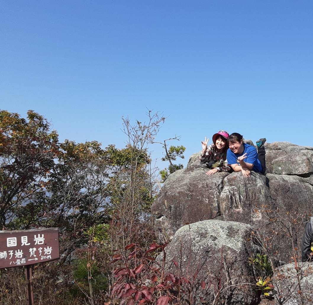 名前の通り岩と石の山の岩石山 くみにゃんさんの岩石山 岩石城 の活動データ Yamap ヤマップ