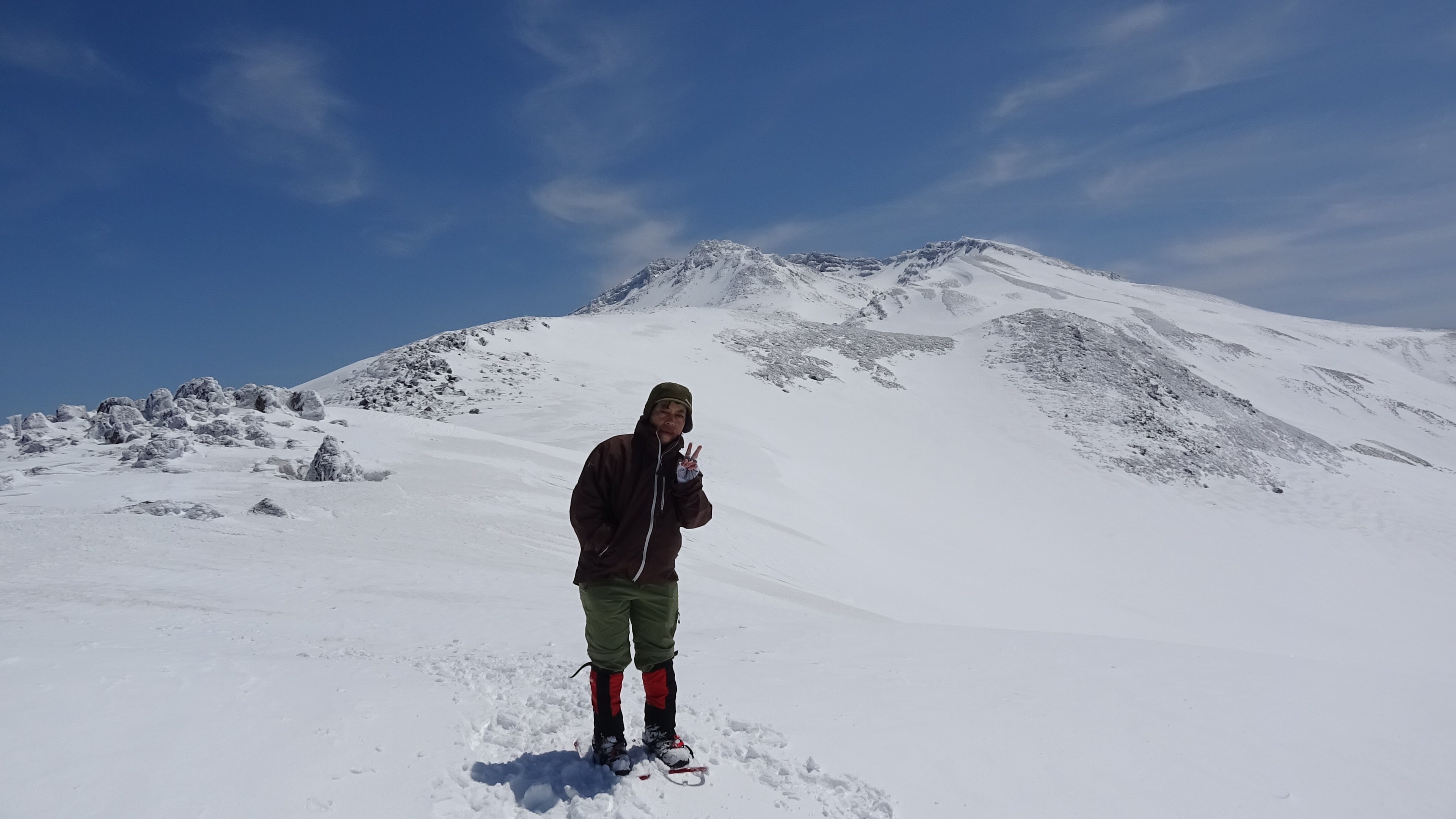 鳥海山 御浜小屋まで 雪山トレッキング Cat Ministerさんの鳥海山 七高山 笙ヶ岳の活動データ Yamap ヤマップ