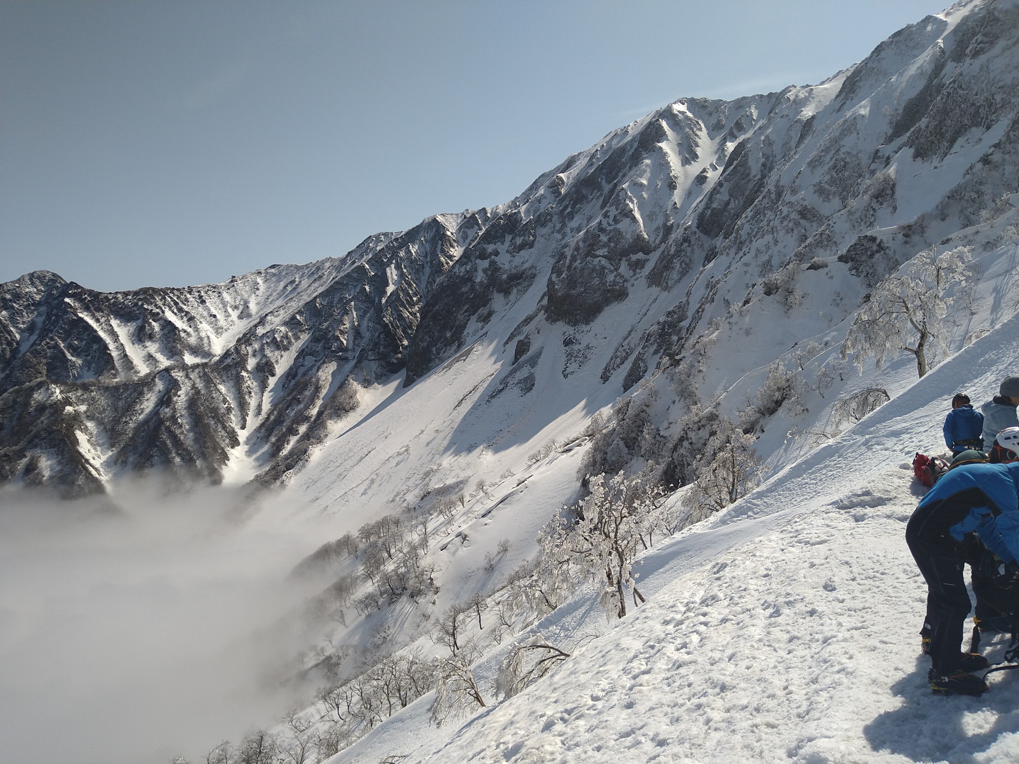 大山雪山 初ピッケル アイゼン ヒデトシさんの大山 甲ヶ山 野田ヶ山の活動データ Yamap ヤマップ