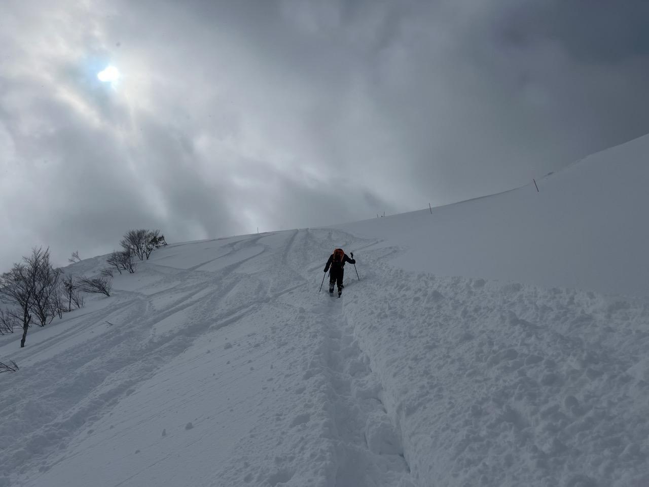 谷川岳・七ツ小屋山・大源太山 福井にーさんと交互にラッセル
