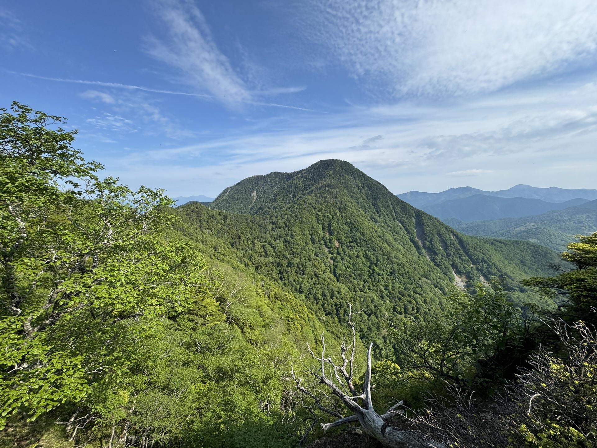 皇海山・袈裟丸山・庚申山 皇海山　すぐ行きます‼️
