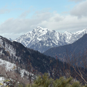 針ノ木岳？
前の写真の場所から見える、iPhone8倍ズームで。