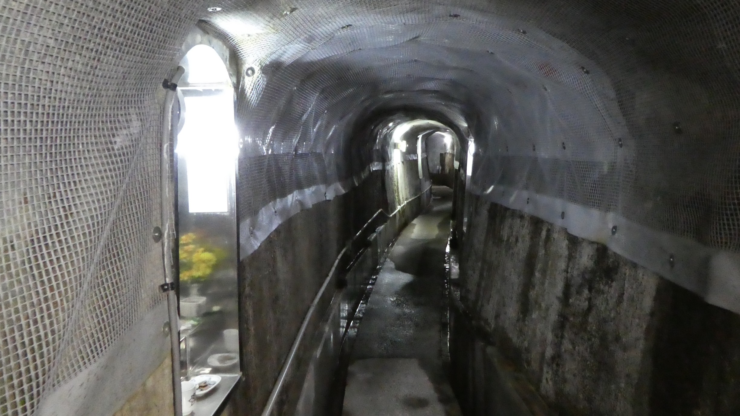 秘境 洞窟 トンネル巡り と 定山渓 豊平峡の紅葉 Chibitaさんの札幌市の活動日記 Yamap ヤマップ