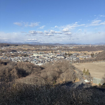 中山道（小田井宿・塩名田宿・八幡宿・望月宿・芦田宿） 北アルプスは雲の中
手前に独鈷山や子檀嶺岳、虚空蔵山が見える