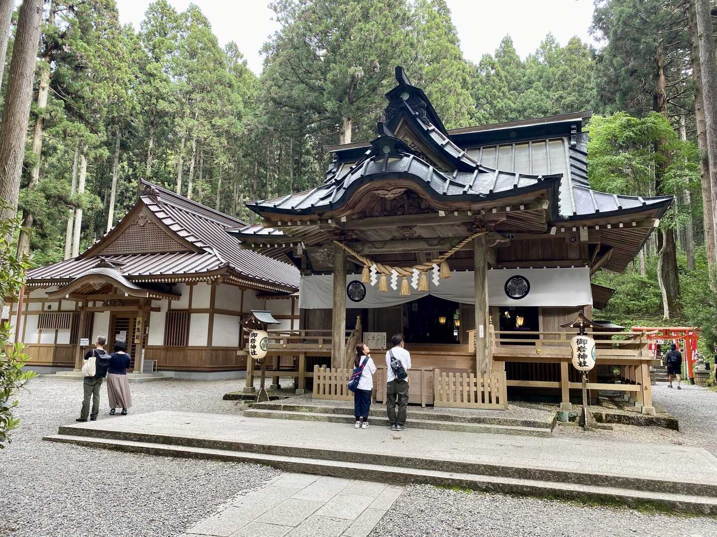 宇宙レベル🚀のパワースポットと言われている御岩神社⛩️へ 宇宙レベル🚀のパワースポットと言われている御岩神社⛩️へ