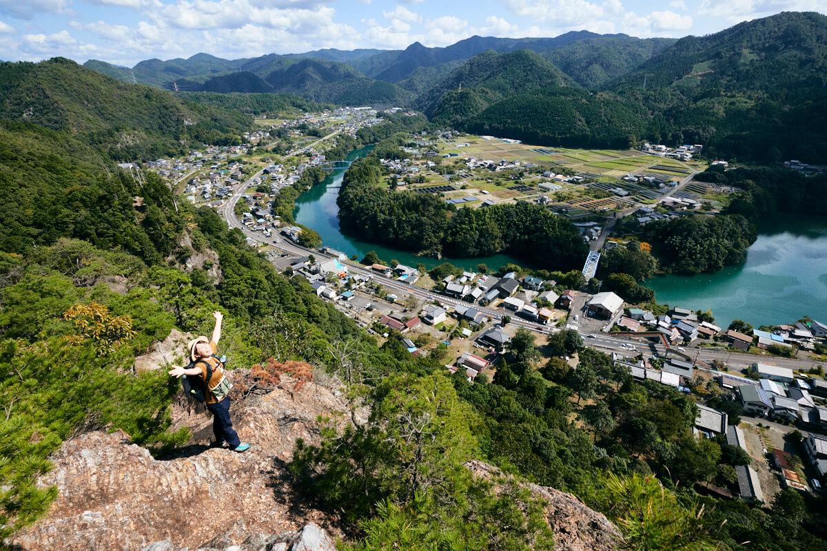 「岐阜のグランドキャニオン」を含む里山7座の登山道整備