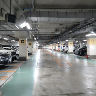 大阪市 大阪市立塩草地下駐車場に到着。
ラーメン食べて帰ろ😋