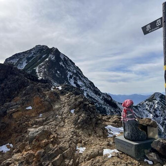 お地蔵さんの帽子取れてたから、被り直したよ