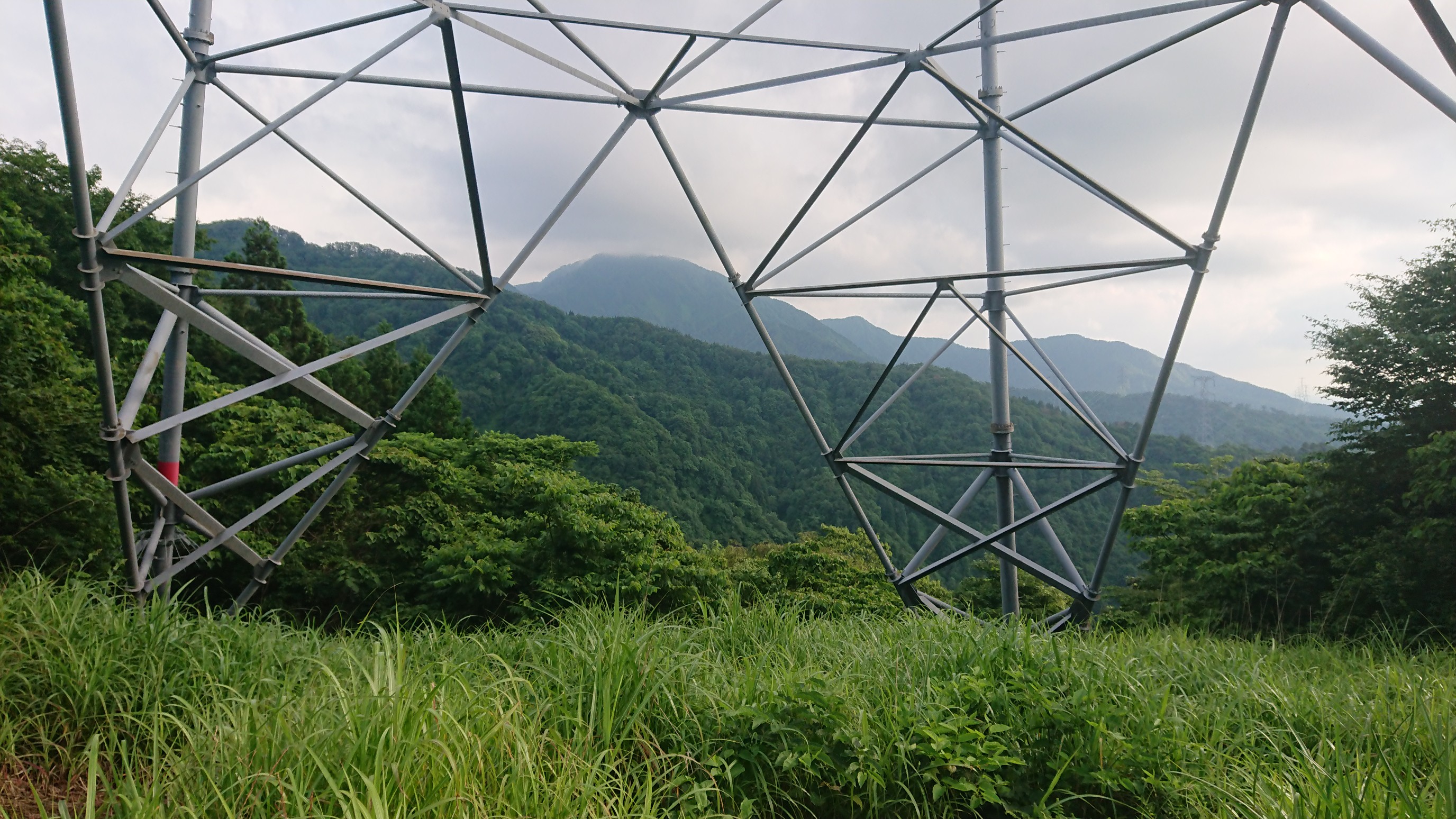 木六山・銀次郎山 101鉄塔から白山