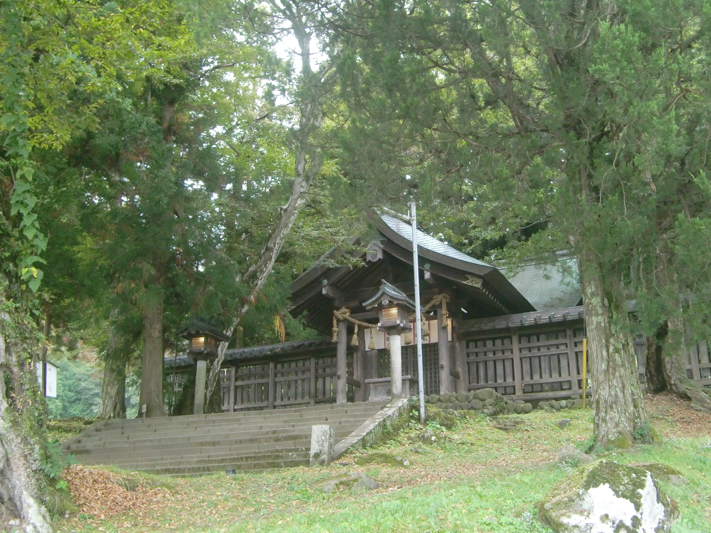 諏訪大明神お供え台 諏訪大明神お供え台