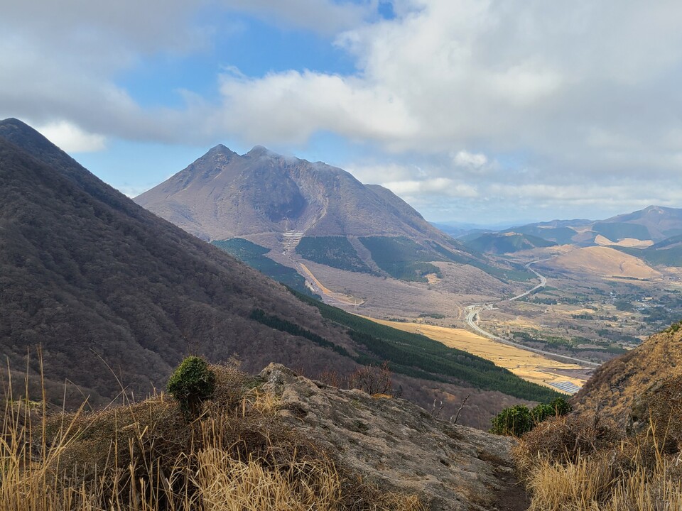 塚原越伽藍岳西峰高平山 周回コースの地図・登山ルート・登山口情報 YAMAP / ヤマップ