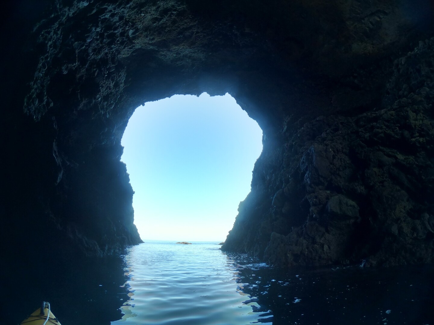青の洞窟 来日岳の写真17枚目 洞門の中 Yamap ヤマップ